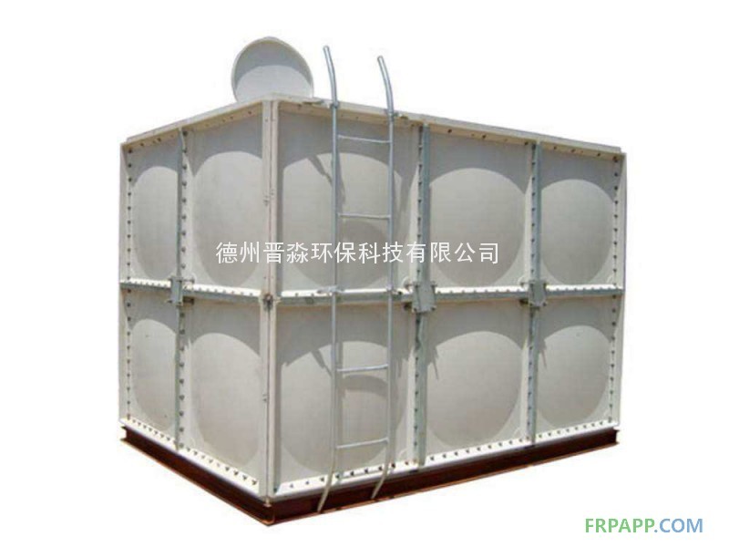 SMC組合式水箱是目前國(guó)際上采用的新型水箱。由整體優(yōu)質(zhì)的SMC水箱板拼裝而成。其特點(diǎn)是采用食品級(jí)樹(shù)脂，因此水質(zhì)好，清潔無(wú)污染；具有強(qiáng)度高，重量輕；耐腐蝕，外形美觀，使用壽命長(zhǎng)，保養(yǎng)管理方便等。